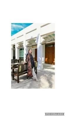 Modern Abaya " Spring Flowers"